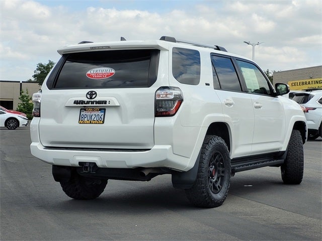 2020 Toyota 4Runner SR5 Premium 4WD W/ Leather and Moonroof